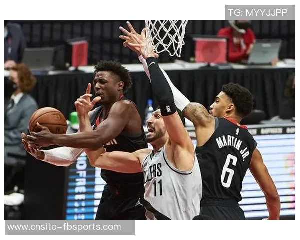 米切尔砍下42分表现惊艳但球队遗憾未能逆转胜局